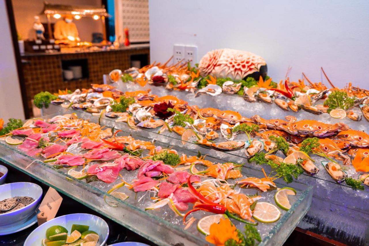 Allegro Hoi An . A Little Luxury Hotel & Spa Bagian luar foto Seafood on ice