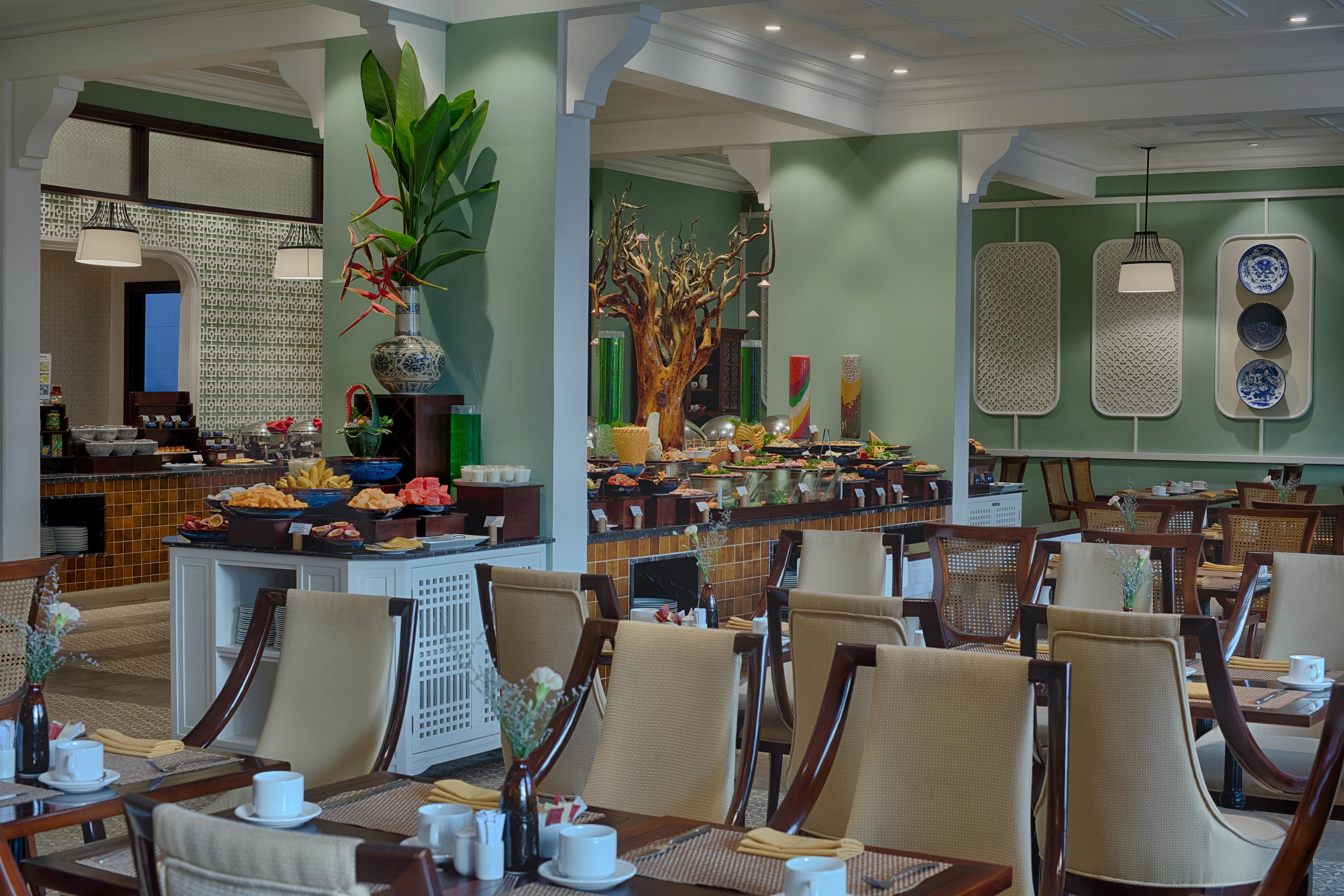 Allegro Hoi An . A Little Luxury Hotel & Spa Bagian luar foto The restaurant at the hotel
