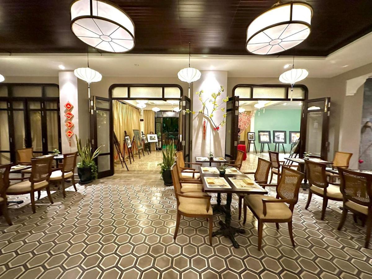 Allegro Hoi An . A Little Luxury Hotel & Spa Bagian luar foto The lobby of the hotel